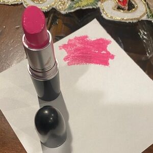 MAC 131 Do Not Disturb Lipstick